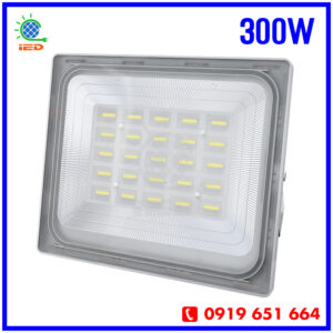 Đèn pha năng lượng mặt trời 300W BCT-WW4.0 BLUE CARBON